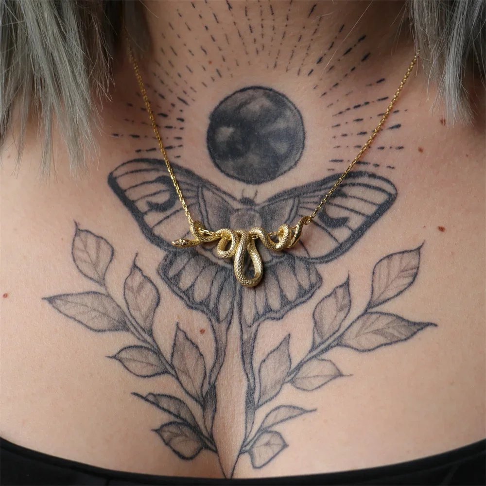 Punk Python Wrap Pendant Necklace Women Creative Gothic Hip Hop Snake Personalized Necklace Jewelry Accessories